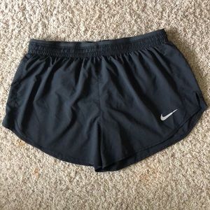 Nike Tempo Luxe 3” short